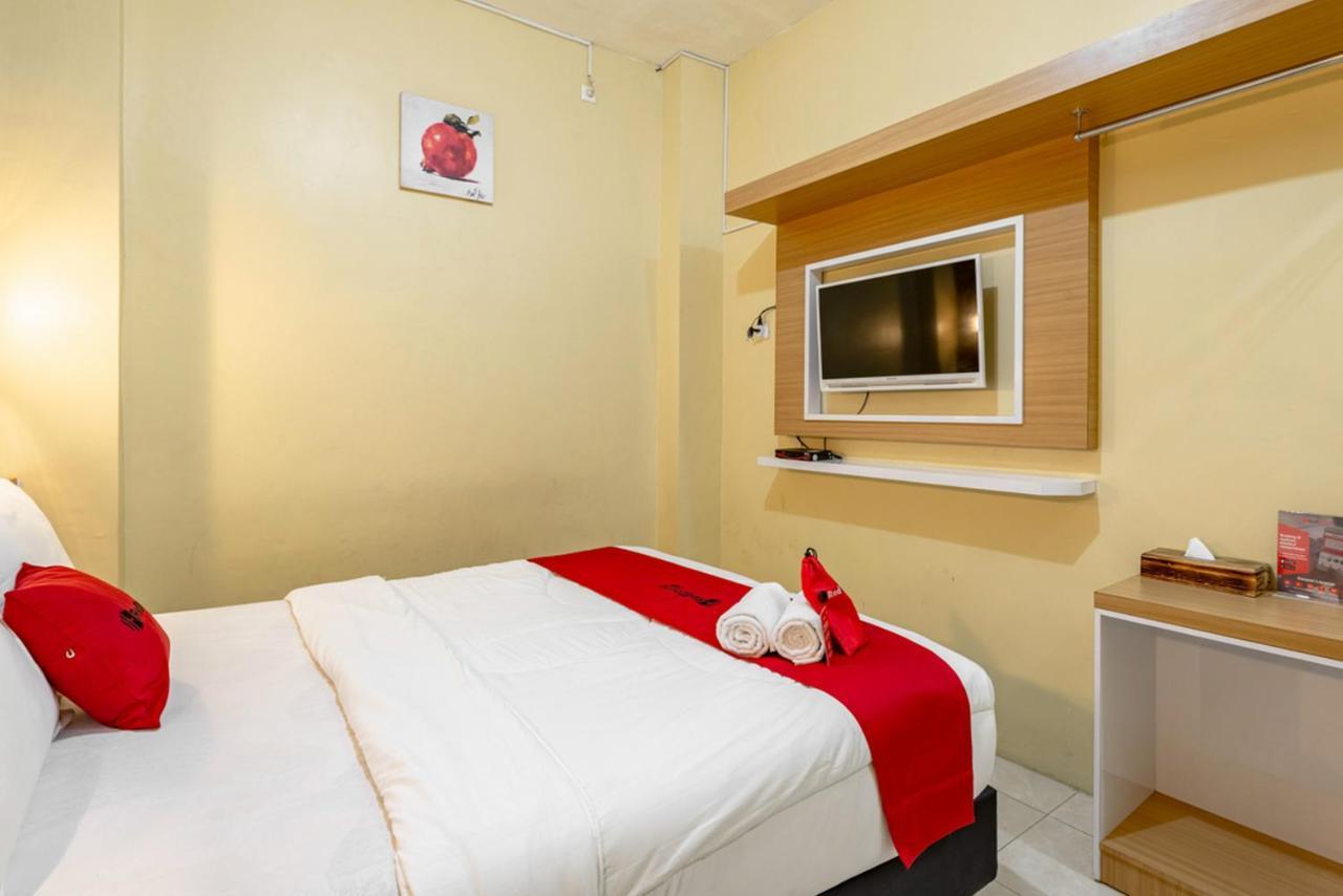 Reddoorz Near Dino Park Hotel Malang Exterior foto